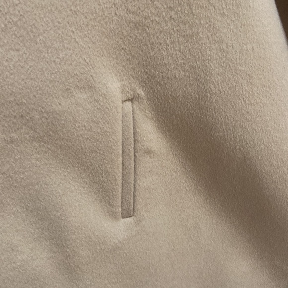 Michael Kors 100% wool cape. OS - Picture 7 of 13